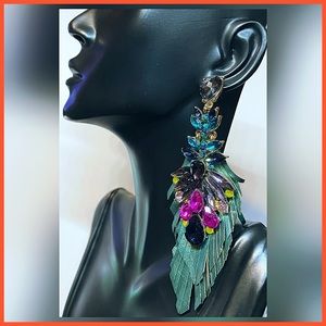 π· π Noir Palm Leaf Cut Gemstone Earrings